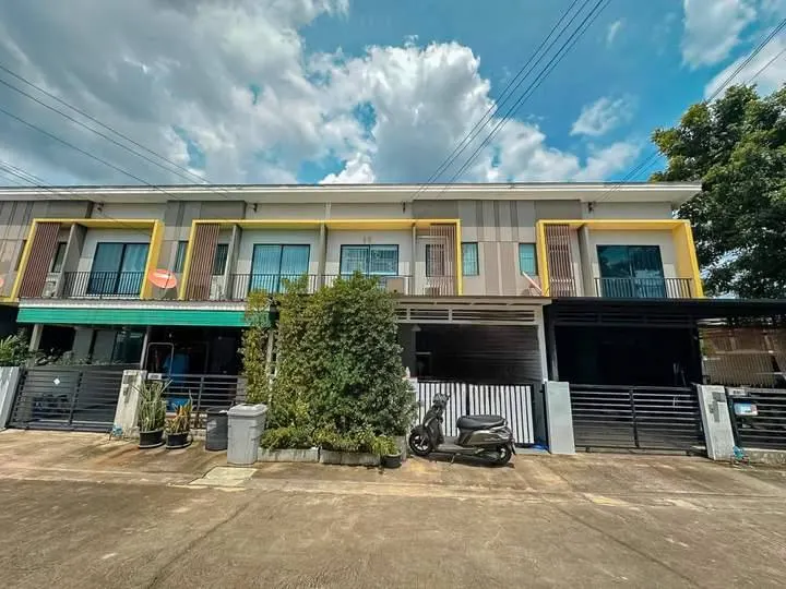 The Connect Laksi townhome